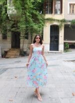 Çiçek Desenli Askılı Elbise - Görsel 13