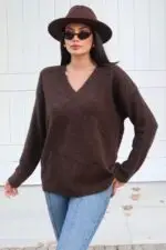 Toptan V Yaka Oversize Triko Kazak 3096 Kahverengi - Kechi Woman