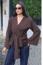Toptan Linda Twill Kumaş Kuşaklı Aksesuarlı Ceket 3109 Kahverengi - Kechi Woman